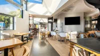 尼斯蔚藍海岸機場鐘樓酒店 - 早餐