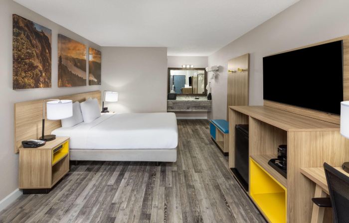Days Inn by Wyndham Branson Ozarks