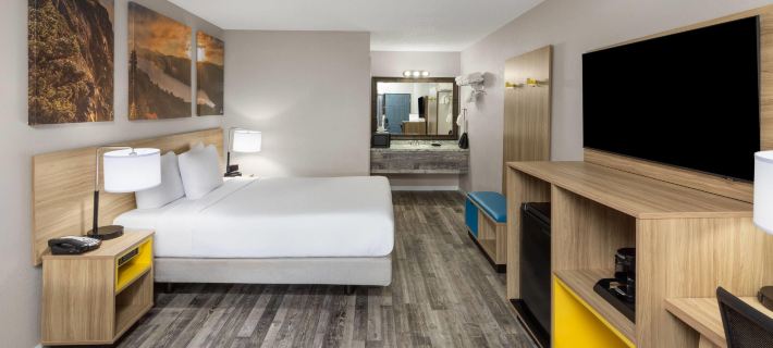Days Inn by Wyndham Branson Ozarks Hotels in Taney County