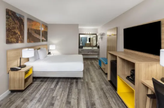 Days Inn by Wyndham Branson Ozarks Hotels in 