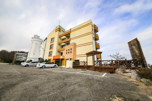 Yangyang Nangmangado