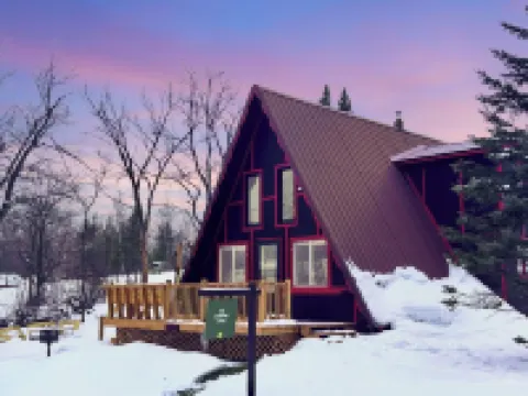 THE CAMPFIRE LODGE @ BIG POWDERHORN MTN WITH HOT TUB