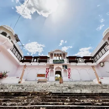 Hotel Kota Kunj Heritage