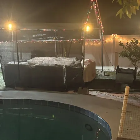 Salt Pool, cozy House near Downtown and International Airport