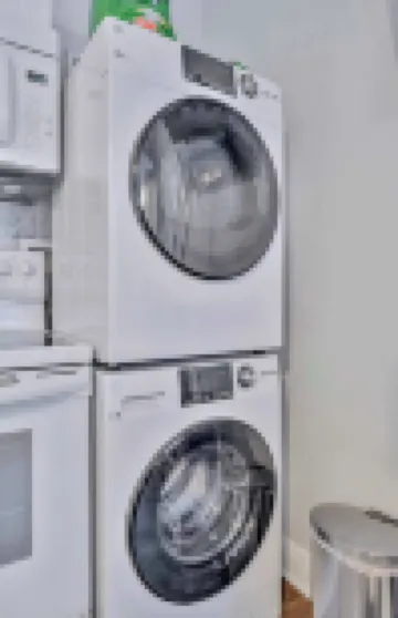 Sunny Tampa Home Near Downtown Stadiums