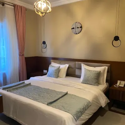 Hotel de l'Air Hotels near Marche des Fleurs