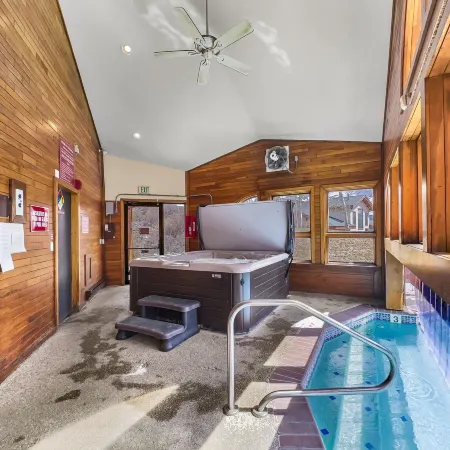303D Dillon Bay 2Br Awesome Views 2 Bedroom Condo by RedAwning