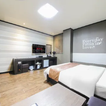 Winners Hotel