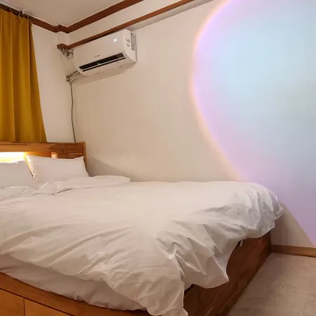 Changwon Masan Petit Hotel
