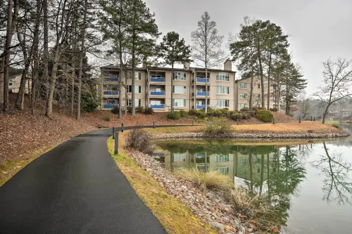 Lake Keowee Resort Condo w/ Fantastic View - Træningscentre