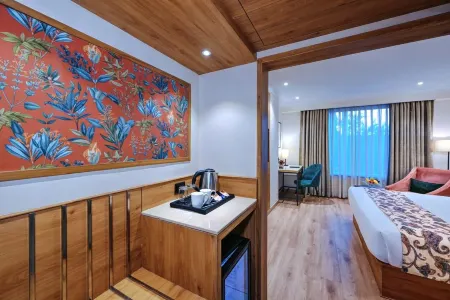 Royale Sarovar Portico Agra