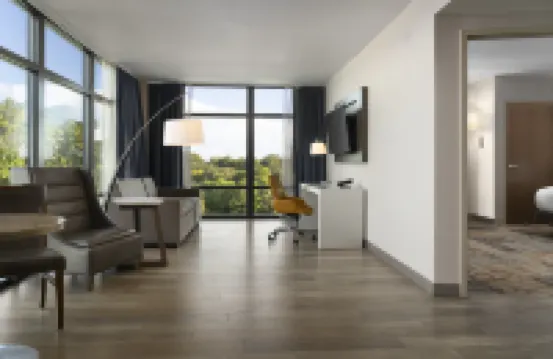 DoubleTree by Hilton Charleston Riverview