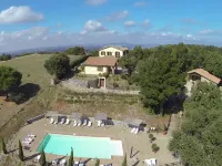 Farmhouse in Lazio with Lake Bolsena Views - piscina