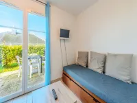 Sunny Pentrez home near the beach
