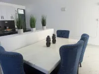 Deluxe Nairobi, Kenya