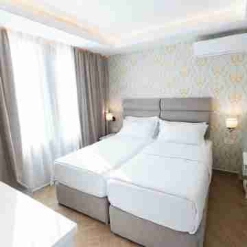 FAFA Aqua Blue Hotel Rooms