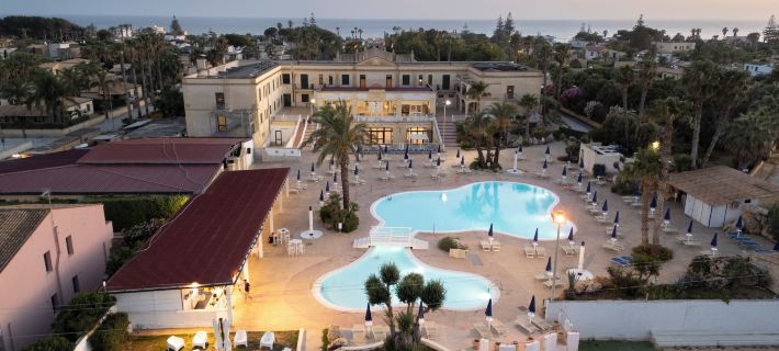 Delfino Beach Hotel - Cdshotels Hoteles en Marsala