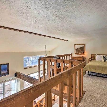 Mtn-View Silverthorne Gem w/ Shared Hot Tub