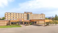 Wyndham Minneapolis South/Burnsville - Parking
