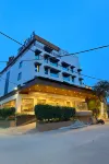 Solaris Hotel and Club