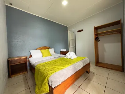 Arenal Poshpacker Boutique Urban Tropical Hotel Hotel di 