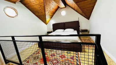 Garden Villa Hotel di 