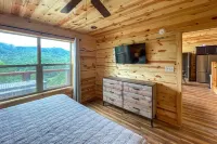 กระท่อม Mountain Dew พร้อมบ่อน้ำอุ่นและทิวทัศน์สวยงาม! - บ้านพักหลังเล็ก
