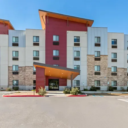 Sonesta Simply Suites Avondale