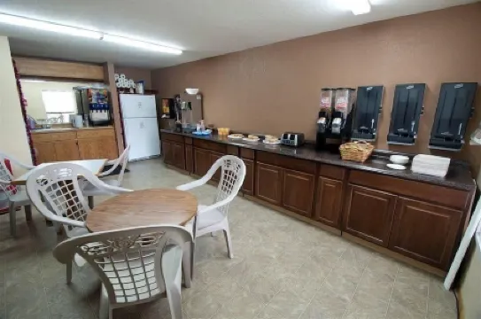 Cedarwood Inn of Ashland