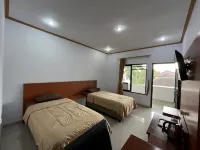 Hotel Accram