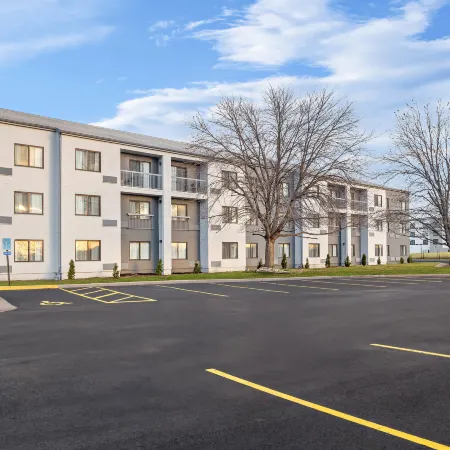 Spark by Hilton Bettendorf Quad Cities