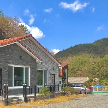 Boeun Malti Road Pension Отели рядом с достопримечательностью «Храм Попчуса»