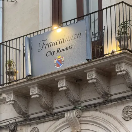 Francalanza City Rooms