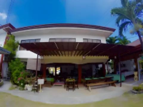 Eve's Kiosk Dive Resort