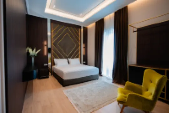 로열 힐 호텔  호텔