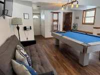 Lake Harmony Chalet • Hot Tub • Pool Table • Ping Pong • Fire Pit • Pets OK