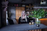 Miðhraun - Lava Resort - Bares