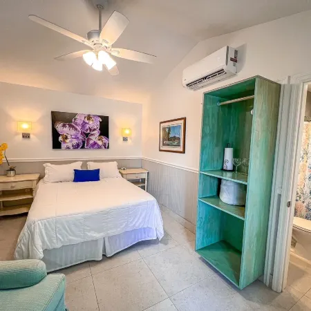 Sunset Cove Beach Resort