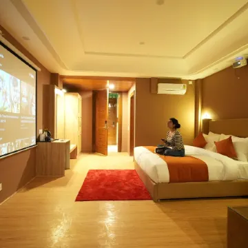 Udit Regency by West Western Kasol ( Central Heated and Air Cooled )