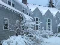 Holden Frost House Hotels in Franconia