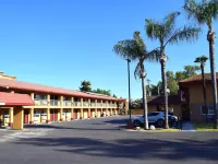 Super 8 by Wyndham Visalia Hotels in Visalia
