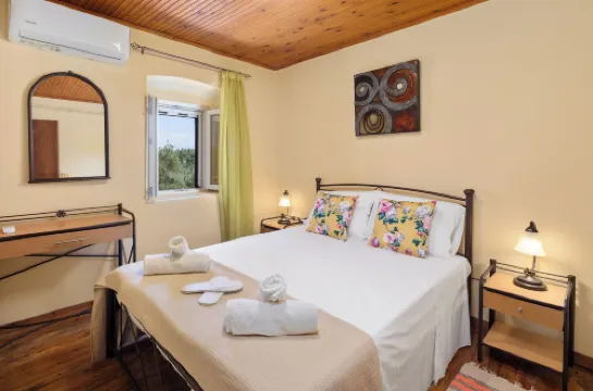 Charming Villa in a Traditional Village, 3 km From the Beach of Agios Gordios