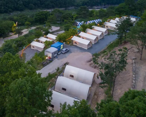 Gyeongju Ogle-Ogle Glamping Hotels near Sinseonsa Temple