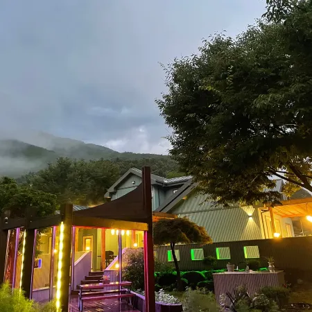 Jecheon Hill Rest