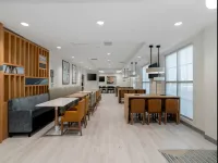 Comfort Inn & Suites Panama City Beach - Pier Park Area - 2 étoiles