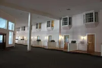 Whalers Inn and Suites
