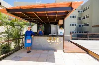 Yak Beach Hotel Natal - Pools