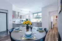 Pristine Home With Parking Ideal for Contractors