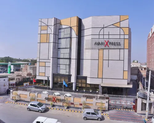 Avari Xpress Hotel - Multan Hotels in Multan