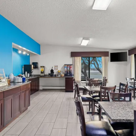 Days Inn by Wyndham Fond du Lac